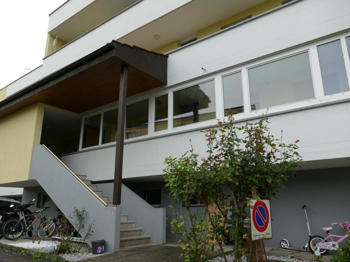 Helles Appartement In Seenahe Staad Bagian luar foto